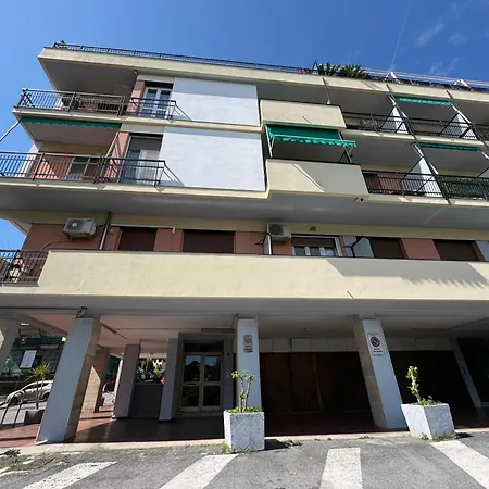 Albissola Vista Mare * Альбиссола-Марина